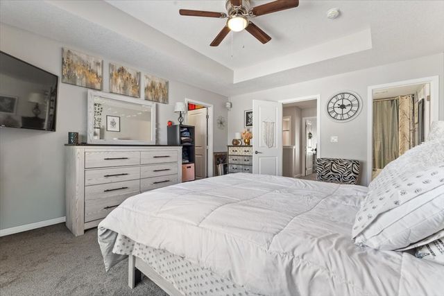 255 Amberwood Drive, Pleasant Hill, IA 50327