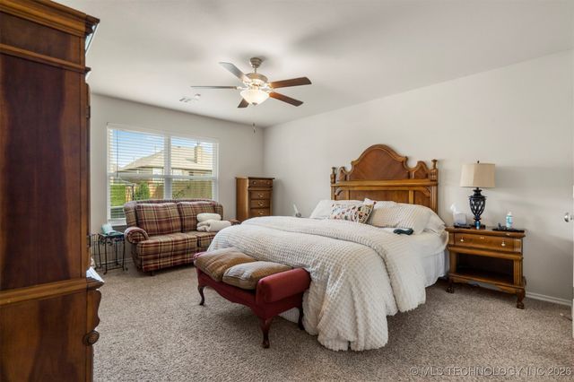 5325 S Nassau Avenue, Sand Springs, OK 74063