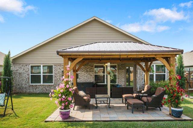 5325 S Nassau Avenue, Sand Springs, OK 74063