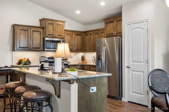 5325 S Nassau Avenue, Sand Springs, OK 74063