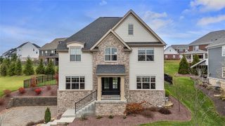 1010 Colony Dr, Collier Twp, PA 15205