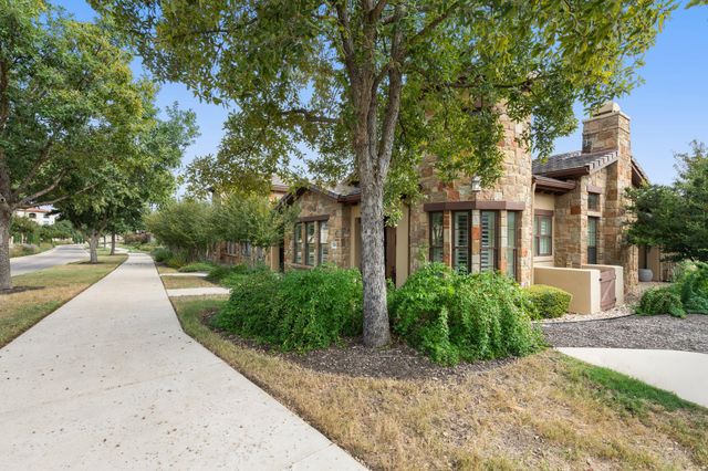 108 Rivalto CIR 5, Lakeway, TX 78734