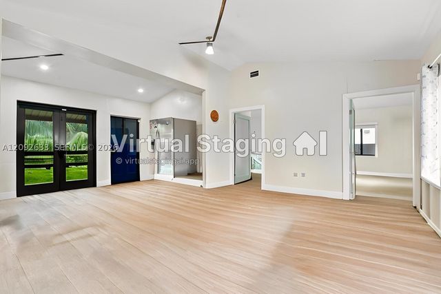 565 East Dr, Miami Springs, FL 33166