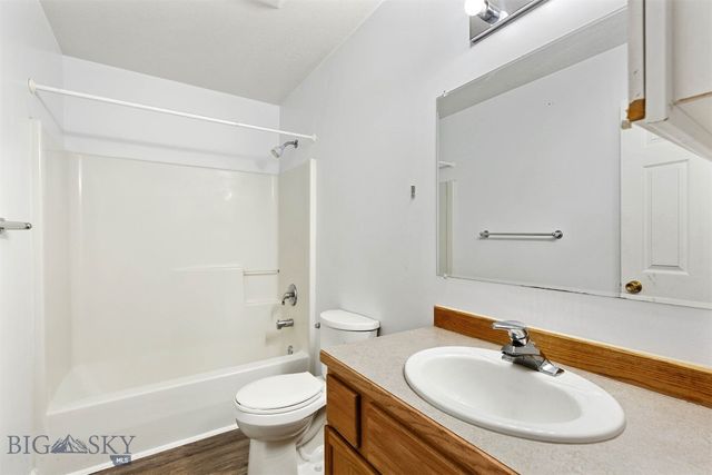 208 Show Place B, Belgrade, MT 59714