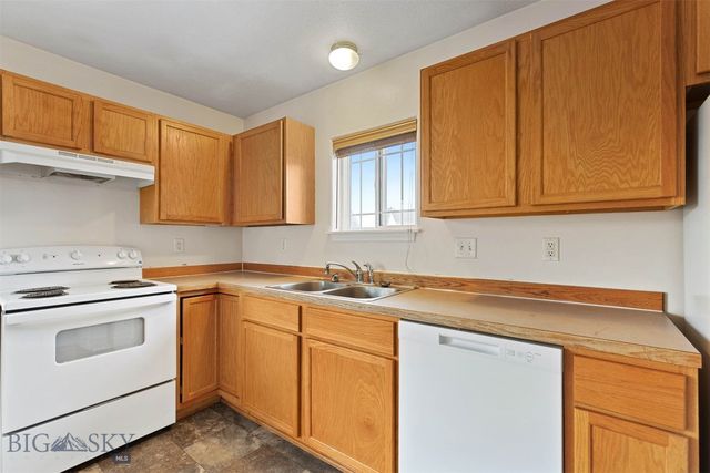 208 Show Place B, Belgrade, MT 59714