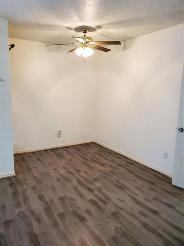 3400 Timmons Lane 29, Houston, TX 77027