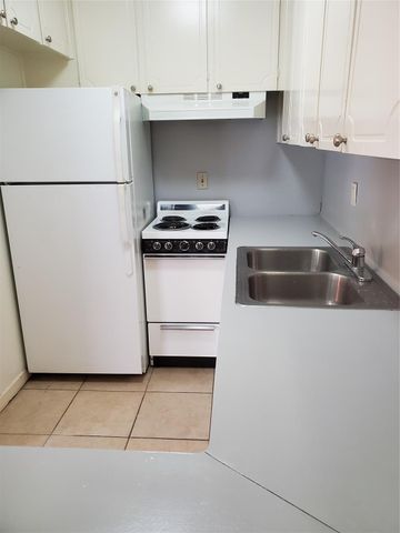 3400 Timmons Lane 29, Houston, TX 77027