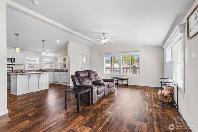 120 L Street SE, Auburn, WA 98002