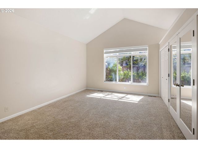 1840 RIVERWOOD Dr, Eugene, OR 97401