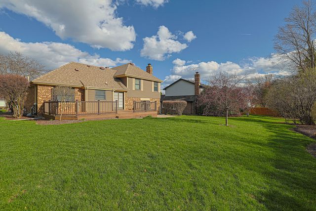 1526 Gainesboro Drive, Wheaton, IL 60189