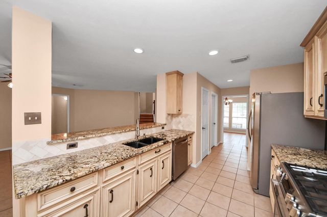 12706 Wolf Creek Court, Humble, TX 77346