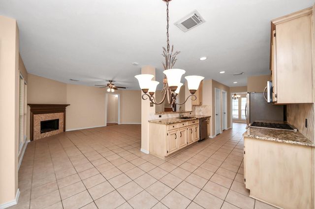 12706 Wolf Creek Court, Humble, TX 77346