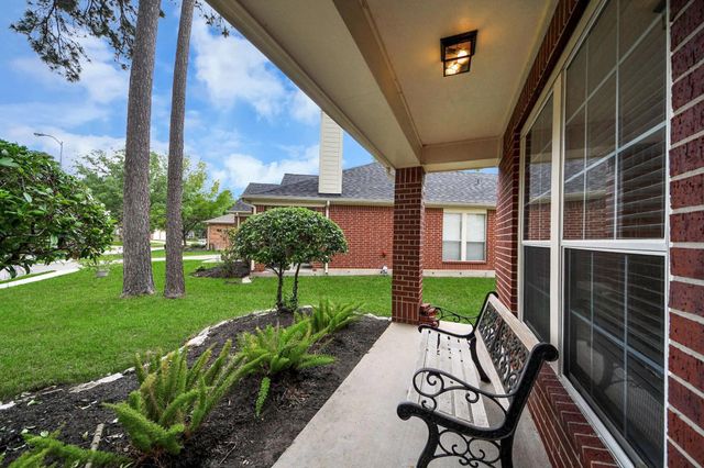 12706 Wolf Creek Court, Humble, TX 77346