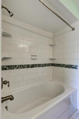 1712 N CLUB COURT, Tampa, FL 33612