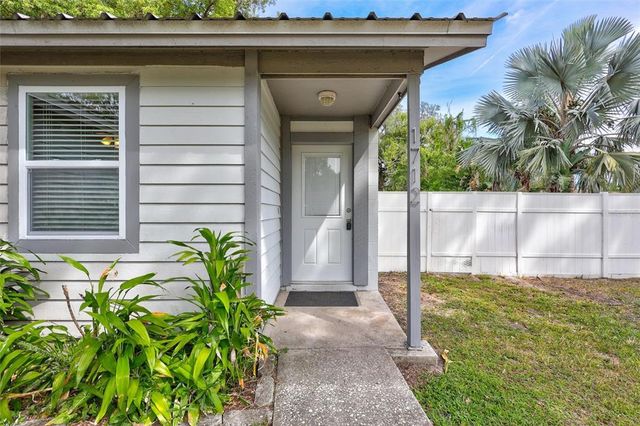 1712 N CLUB COURT, Tampa, FL 33612