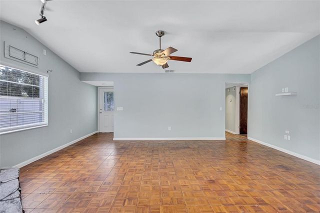 1712 N CLUB COURT, Tampa, FL 33612
