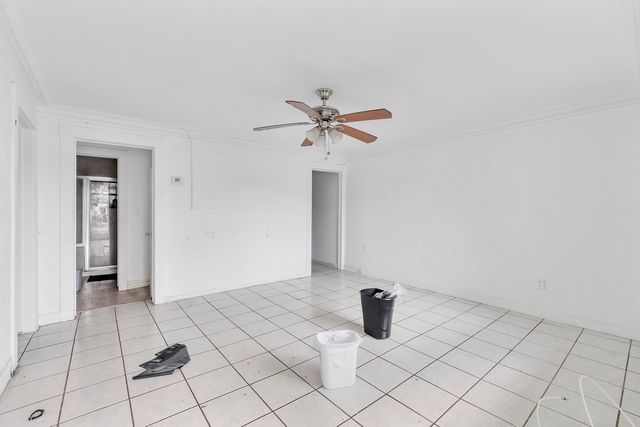 2476 NW 15th Street, Miami, FL 33125