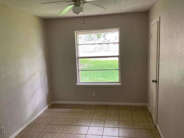 405 Oyster Creek Court, Richwood, TX 77531