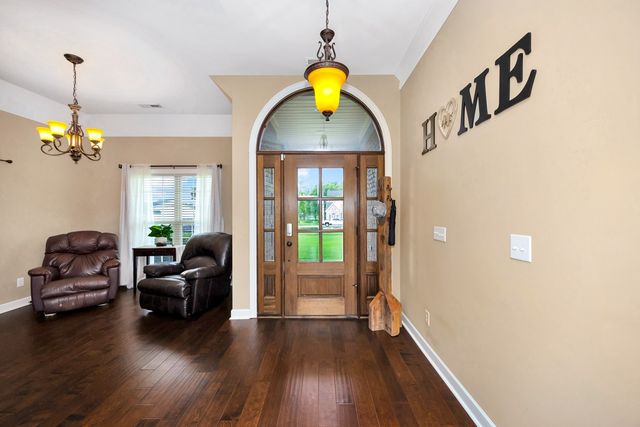 402 Vista Shores Rd, Rogersville, AL 35652