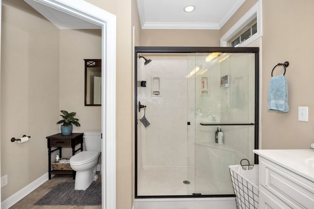 402 Vista Shores Rd, Rogersville, AL 35652