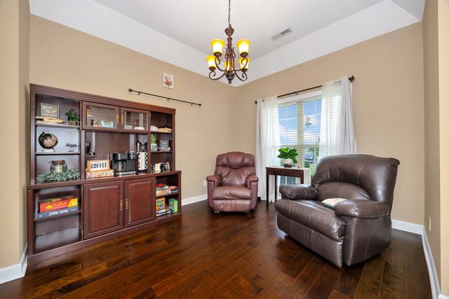 402 Vista Shores Rd, Rogersville, AL 35652