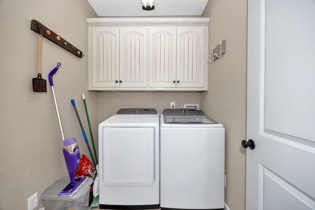 402 Vista Shores Rd, Rogersville, AL 35652