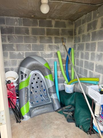 402 Vista Shores Rd, Rogersville, AL 35652