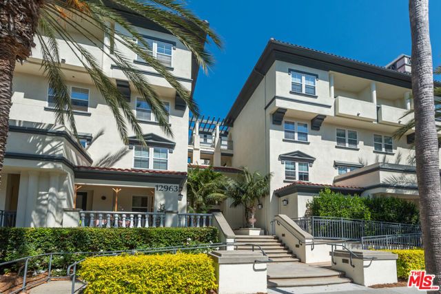 12963 Runway Road 317, Los Angeles, CA 90094