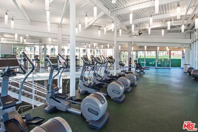 12963 Runway Road 317, Los Angeles, CA 90094
