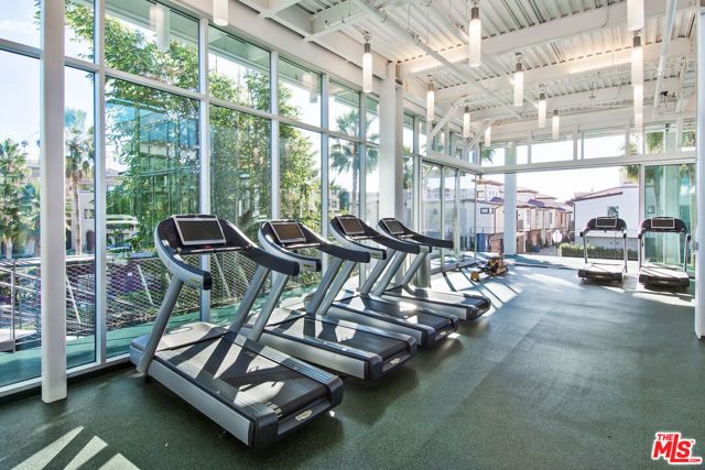 12963 Runway Road 317, Los Angeles, CA 90094