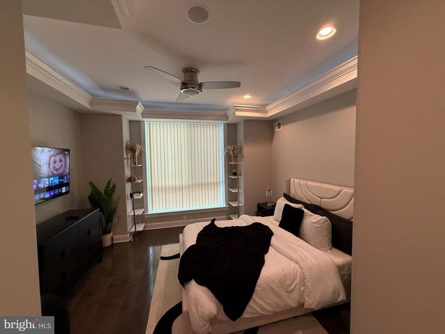 2131 N 10TH ST, Philadelphia, PA 19122