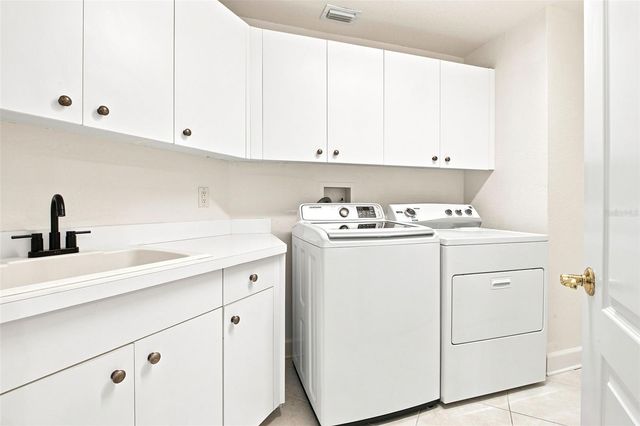 100 BEACH DRIVE NE 1501, St Petersburg, FL 33701
