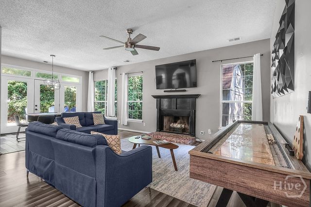 9 Walthour Cove, Savannah, GA 31410