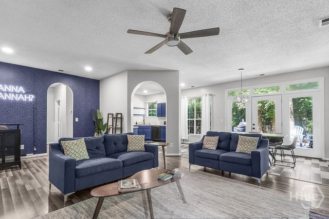 9 Walthour Cove, Savannah, GA 31410