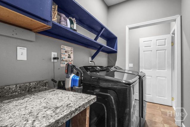 9 Walthour Cove, Savannah, GA 31410