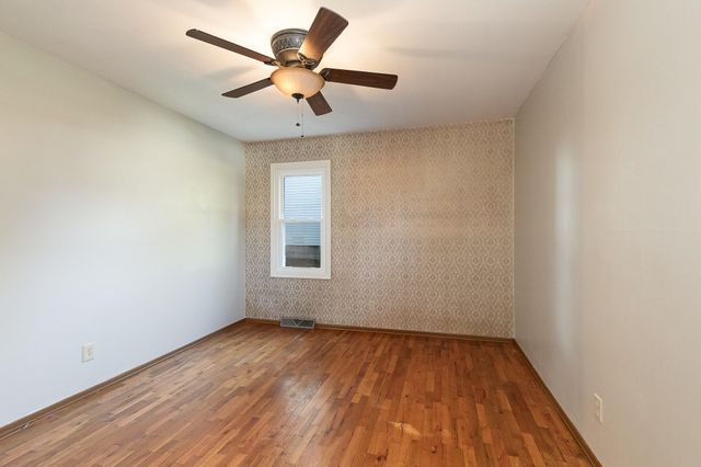 613 S Elgin Avenue, Bolivar, MO 65613