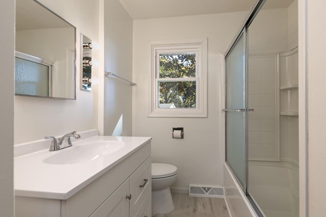 613 S Elgin Avenue, Bolivar, MO 65613