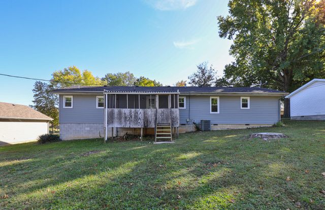 613 S Elgin Avenue, Bolivar, MO 65613