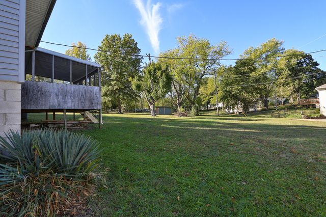 613 S Elgin Avenue, Bolivar, MO 65613