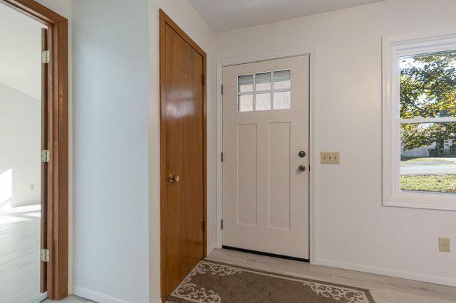 613 S Elgin Avenue, Bolivar, MO 65613