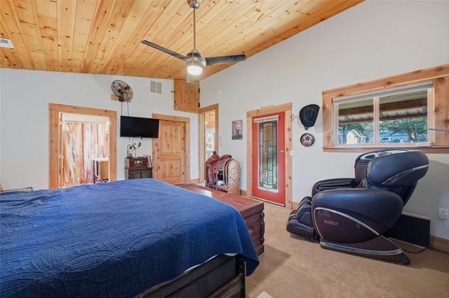 115 Friar Tuck Drive, Gordonville, TX 76245