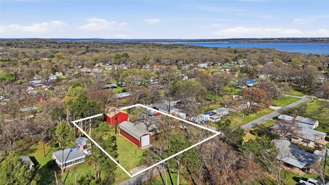 115 Friar Tuck Drive, Gordonville, TX 76245