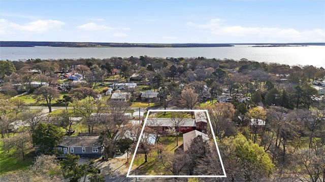 115 Friar Tuck Drive, Gordonville, TX 76245