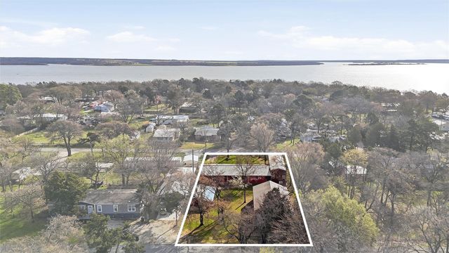 115 Friar Tuck Drive, Gordonville, TX 76245