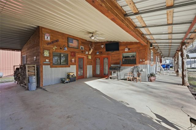 115 Friar Tuck Drive, Gordonville, TX 76245