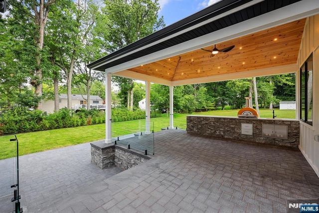 63 Billingsley Drive, Livingston, NJ 07039
