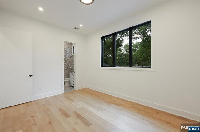 63 Billingsley Drive, Livingston, NJ 07039