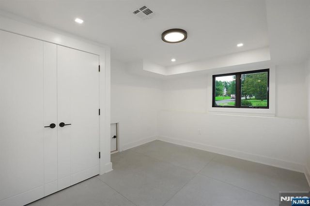 63 Billingsley Drive, Livingston, NJ 07039