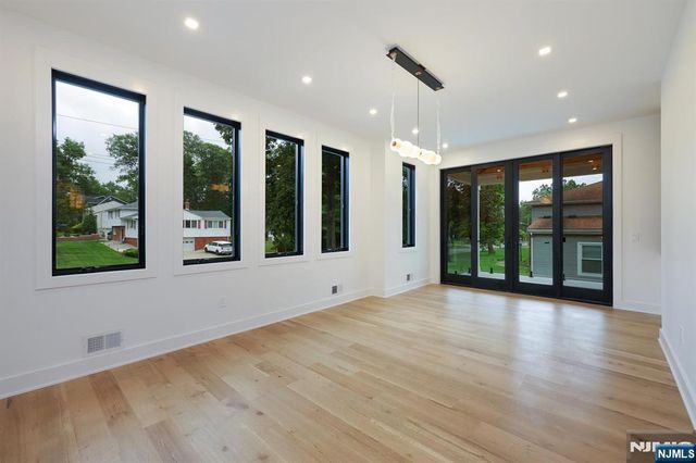 63 Billingsley Drive, Livingston, NJ 07039