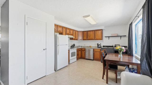 16 Emerald Lane, Huntington, IN 46750